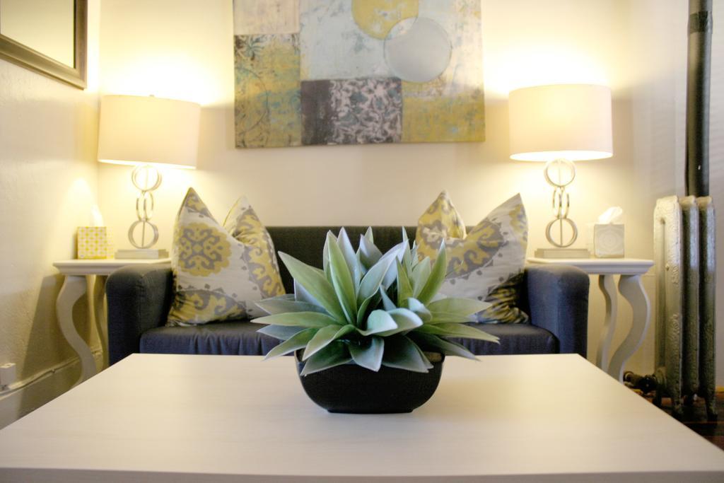 Ellison Suites Los Angeles Bagian luar foto