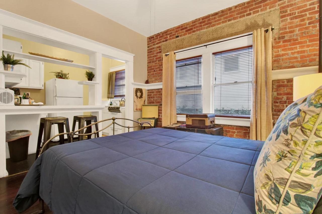 Ellison Suites Los Angeles Bagian luar foto